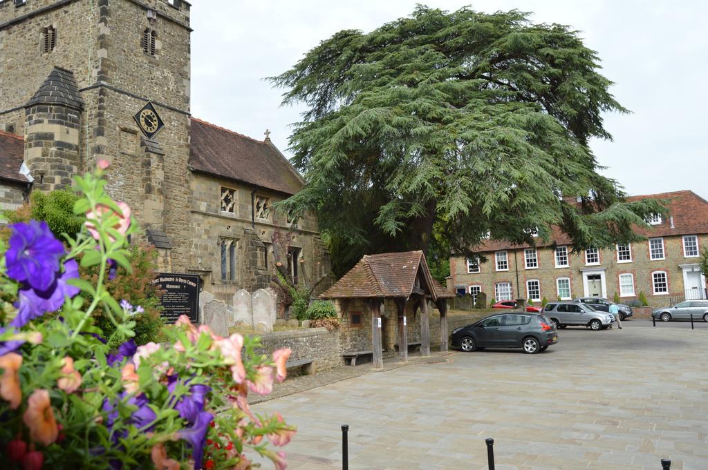 The Swan Inn Midhurst Exteriör bild